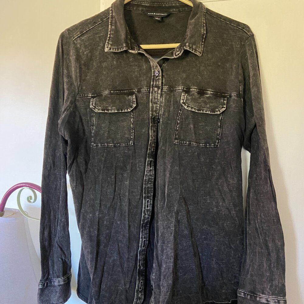Long-sleeved Gray Soft Button Up Blouse